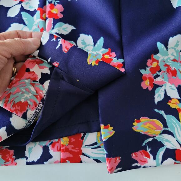 Tahari ASL Floral Block Print Sleeveless Sheath Dress Size 2P Blue Multi Office - Picture 10 of 13